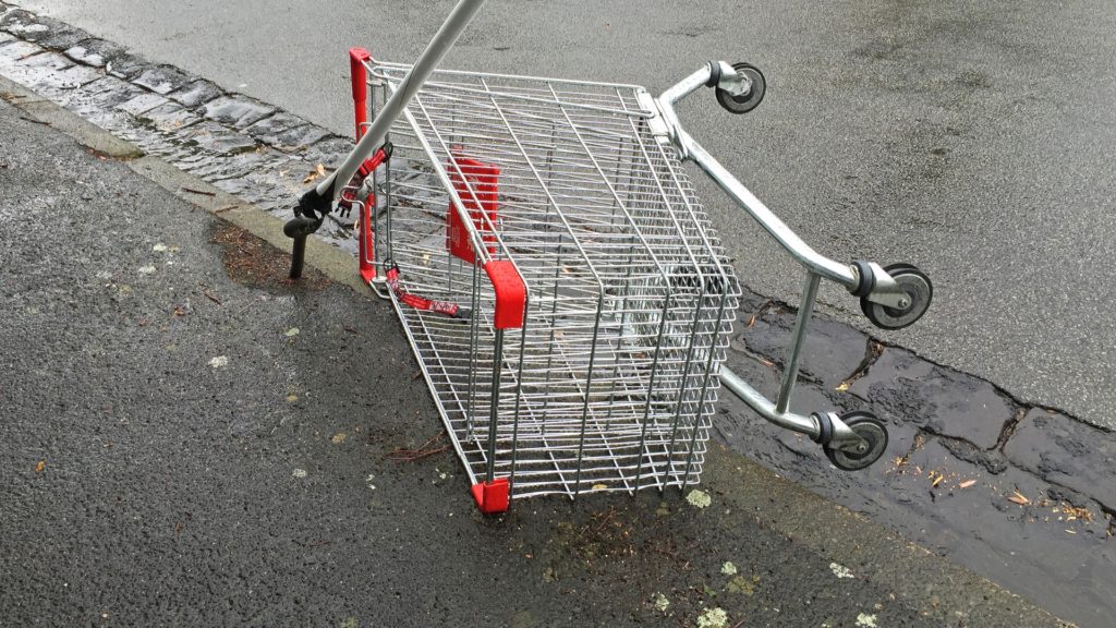 Che cos'è il carrello abbandonato (e perché è un problema)