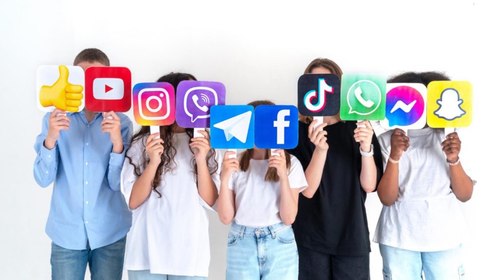 guida agli strumenti social media di SEOZoom